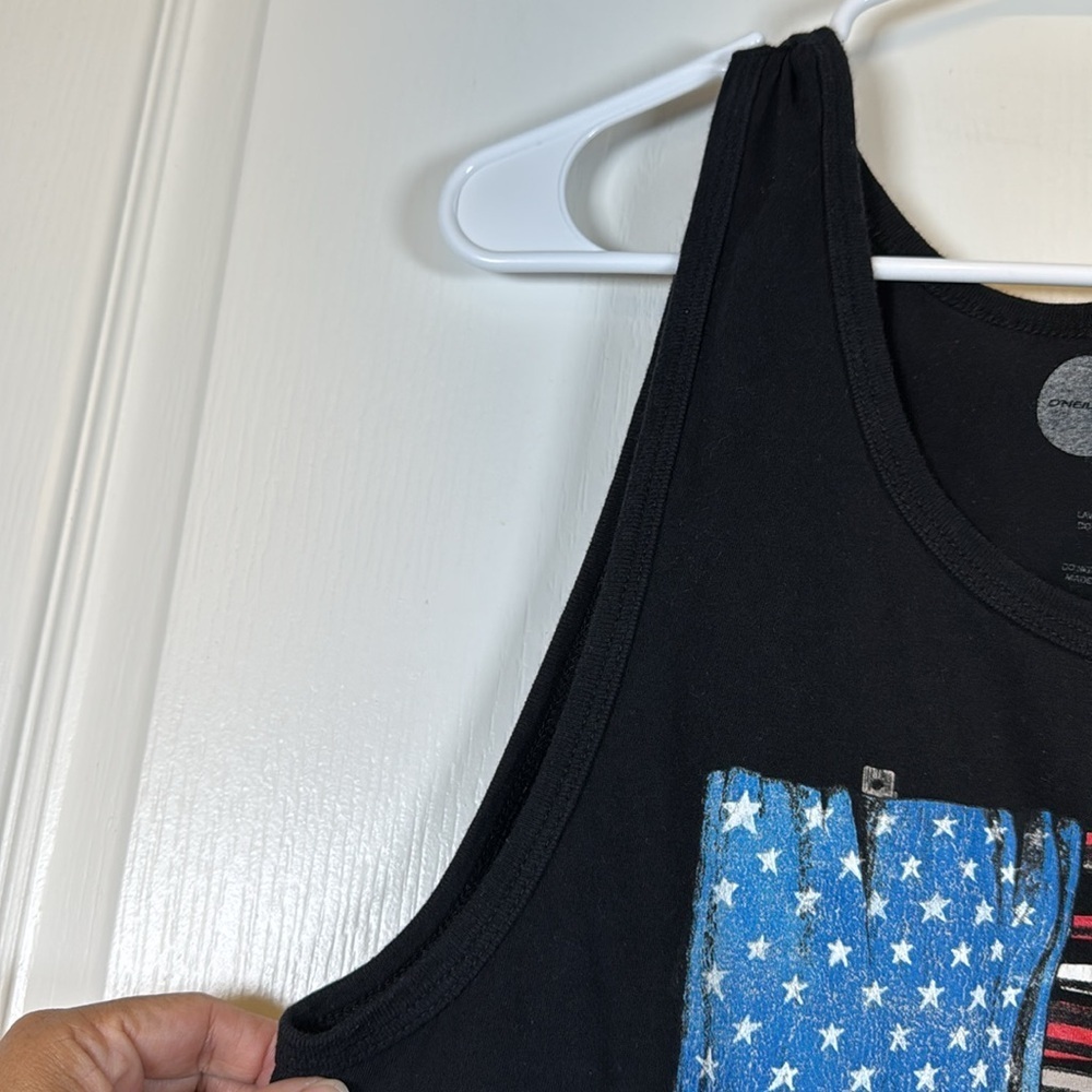 O’Neill Surf Beach American Flag Black Tank Top Size Med EUC #2982 - Picture 2 of 4